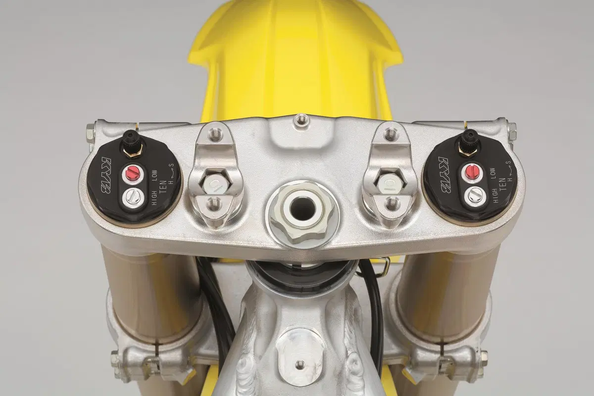 Suzuki RM-Z 250 2016 (10)