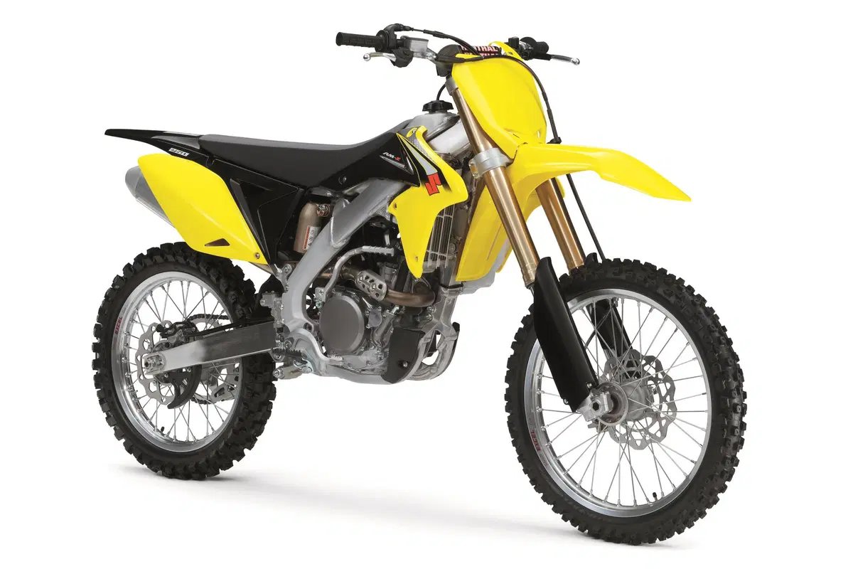 Suzuki RM-Z 250 2016 (9)