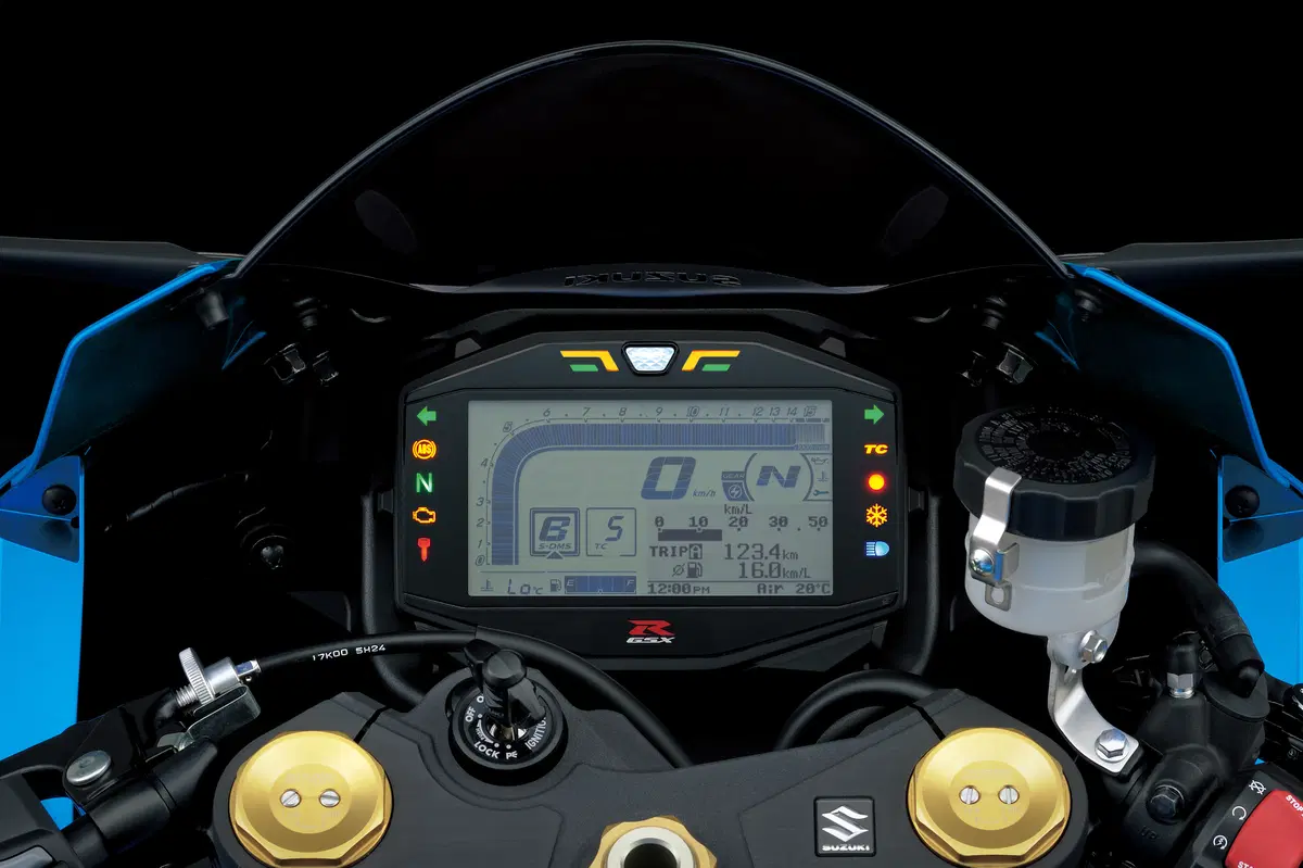Suzuki GSX-R1000 e GSX-1000R 2017 ad Intermot 2016: foto e dati (2)