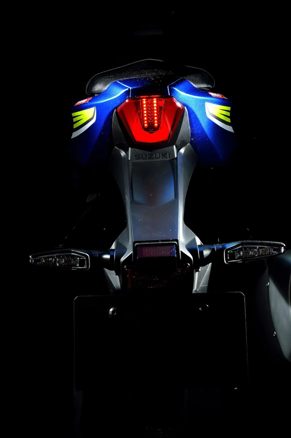 Suzuki GSX-R1000 e GSX-1000R 2017 ad Intermot 2016: foto e dati