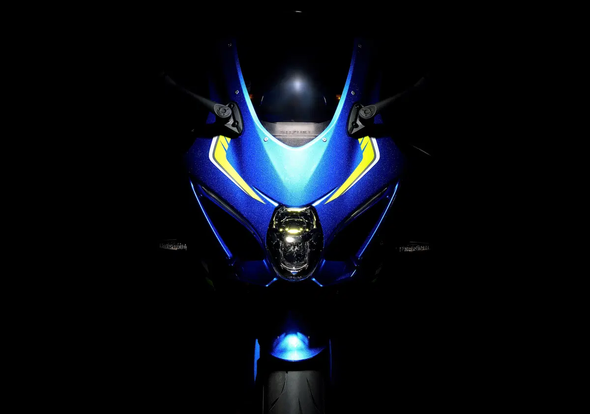 Suzuki GSX-R1000 e GSX-1000R 2017 ad Intermot 2016: foto e dati (3)