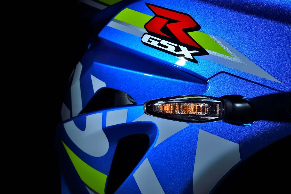 Suzuki GSX-R1000 e GSX-1000R 2017 ad Intermot 2016: foto e dati (6)