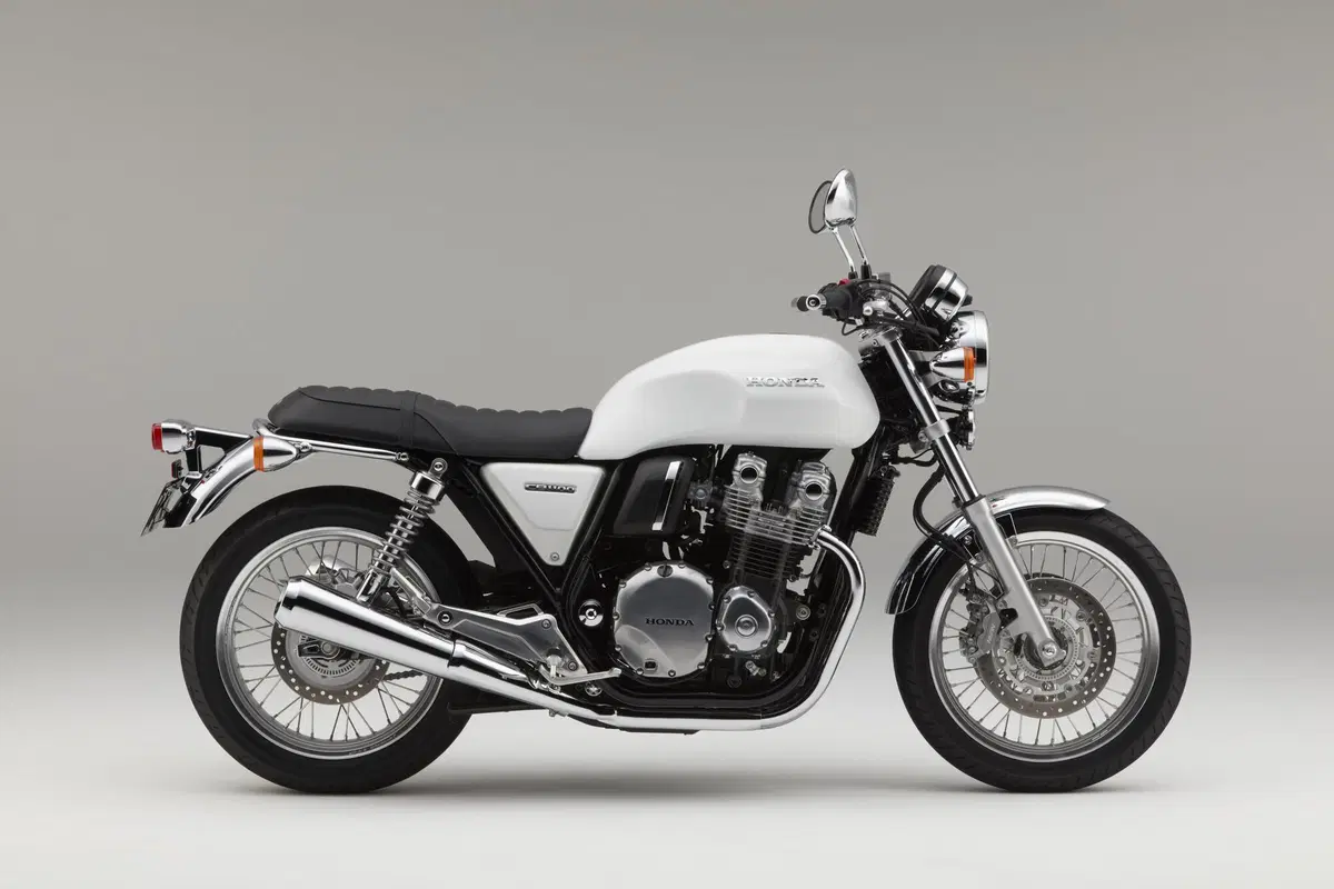 Honda CB1100EX 2017 a Intermot: foto e caratteristiche (6)