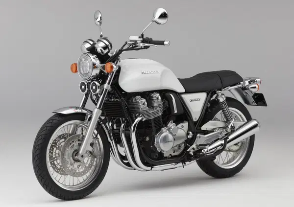 Honda CB1100EX 2017 a Intermot: foto e caratteristiche