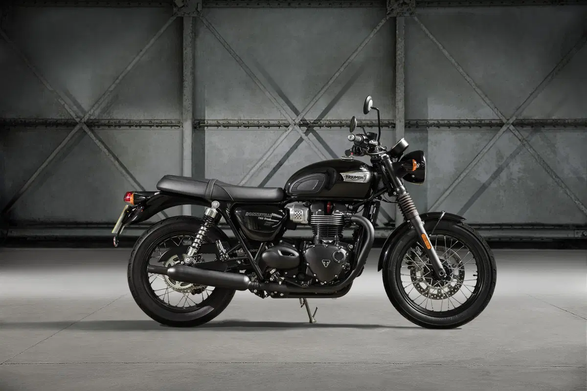 Triumph Bonneville T100 2017: foto e dettagli (5)
