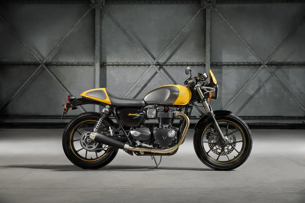 Triumph Street Cup 2017: la nuova café racer EMBARGO (5)