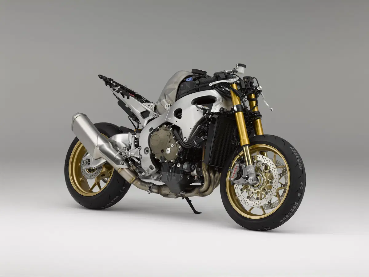 Honda CBR1000RR Fireblade SP e Fireblade SP2 2017 ad Intermot 2016: foto e dati (5)