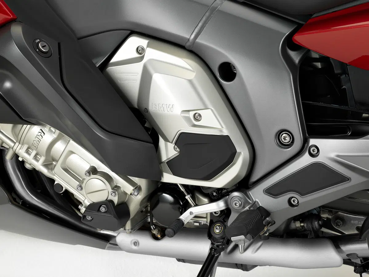 BMW K1600GT 2017 ad Intermot 2016: foto e dati (9)