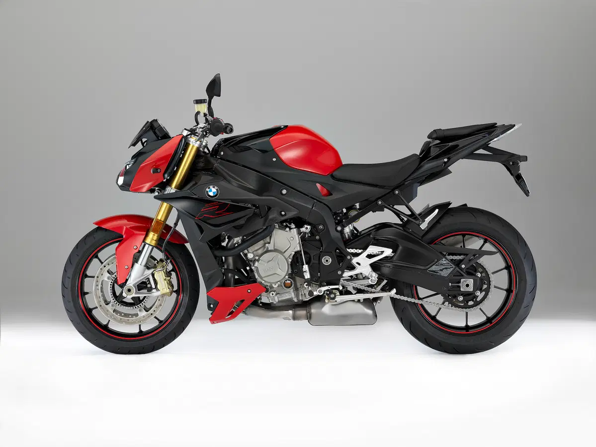 BMW S1000R 2017 ad Intermot 2016: foto e dati (9)