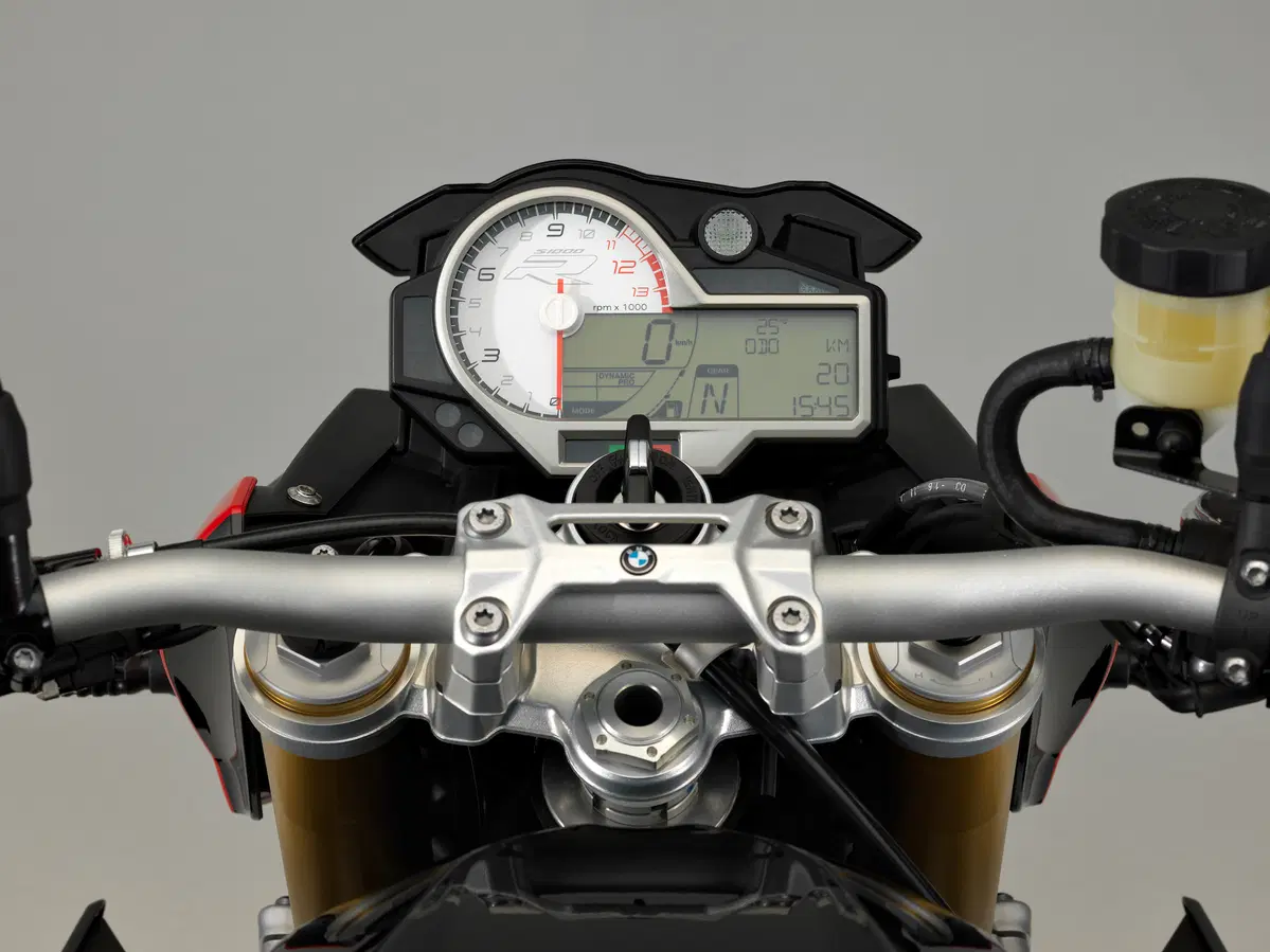 BMW S1000R 2017 ad Intermot 2016: foto e dati (11)