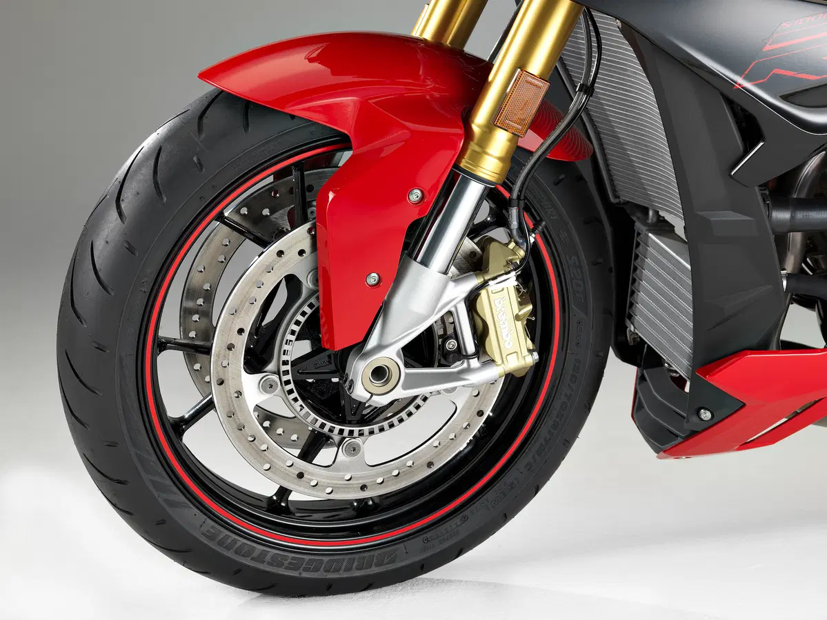 BMW S1000R 2017 ad Intermot 2016: foto e dati (15)