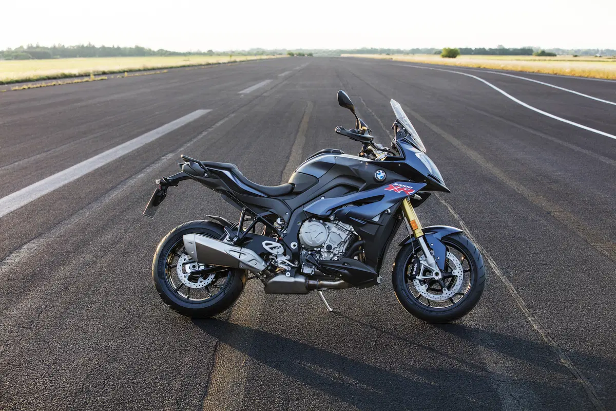 BMW S1000XR 2017 ad Intermot 2016: foto e dati (2)