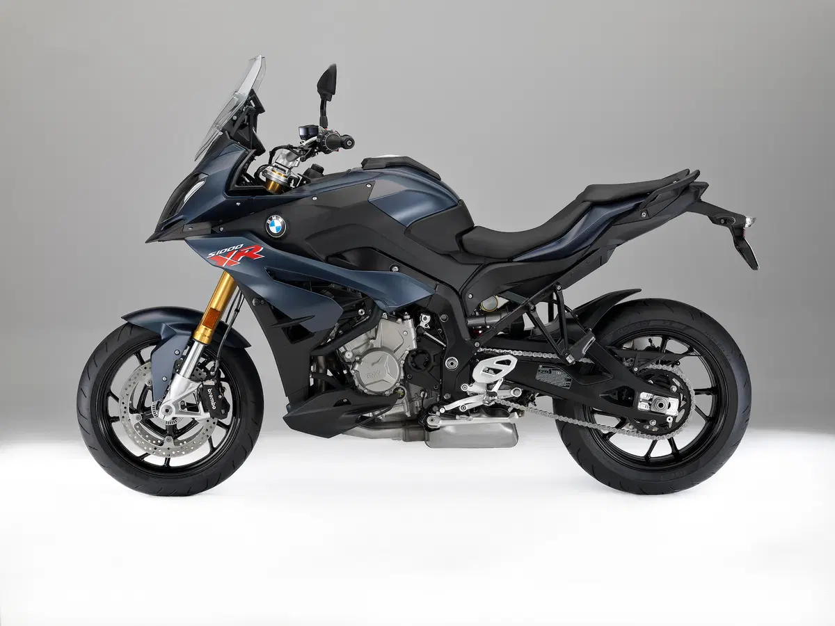 BMW S1000XR 2017 ad Intermot 2016: foto e dati (9)