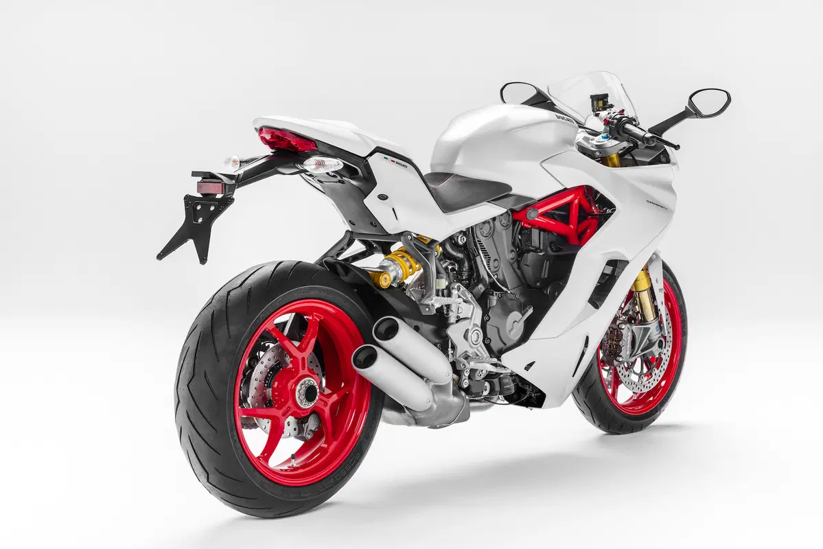 Ducati 939 SuperSport 2017 ad Intermot 2016: foto e dati (6)