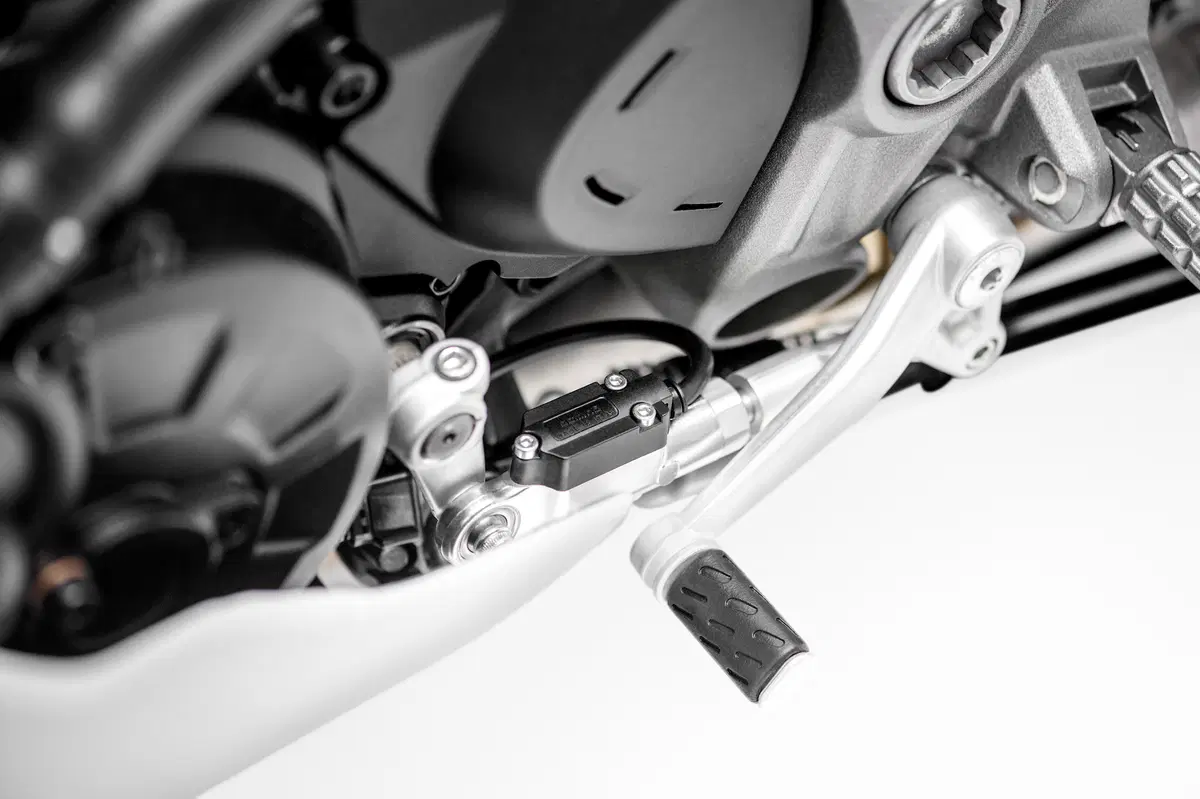 Ducati 939 SuperSport 2017 ad Intermot 2016: foto e dati (7)