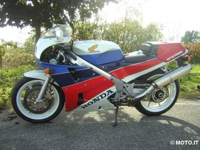 Honda rc 30 d'epoca