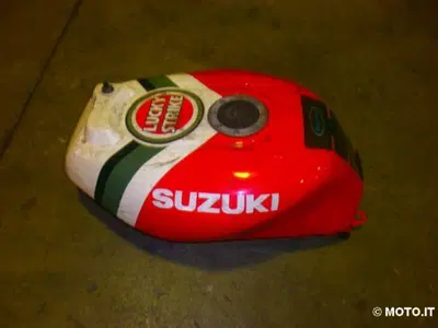 SERBATOIO Suzuki SUZUKY GSX 750 R