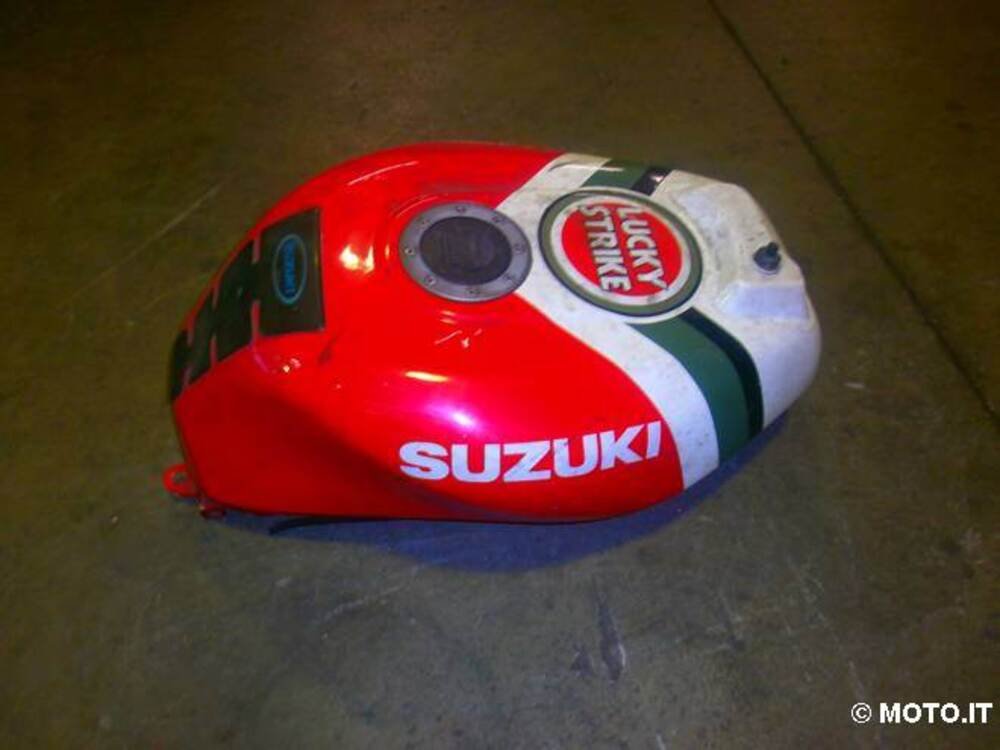 SERBATOIO Suzuki SUZUKY GSX 750 R (3)
