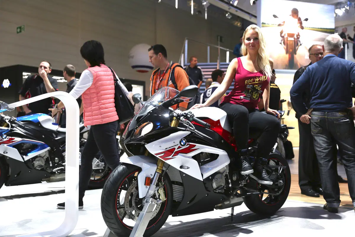 BMW S1000RR 2017 ad Intermot 2016: foto e dati