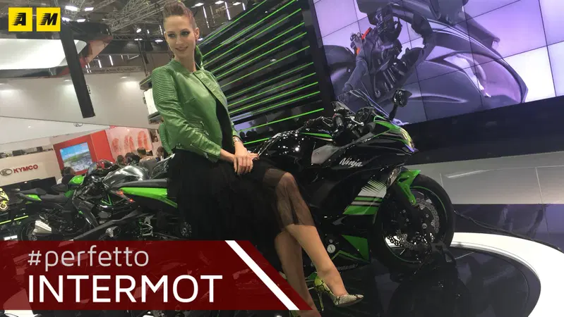 Kawasaki Z1000SX 2017 a Intermot 2016. Il video