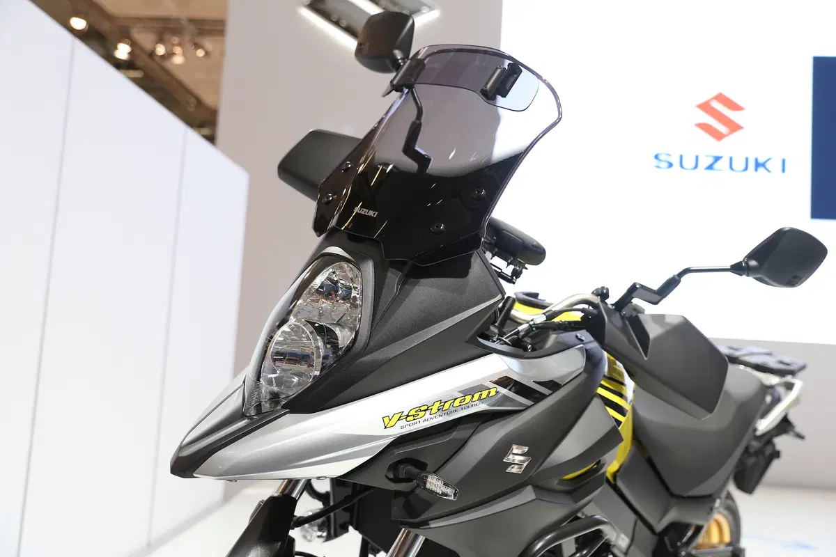 Suzuki V-Strom 1000 2017 a Intermot: foto e dati