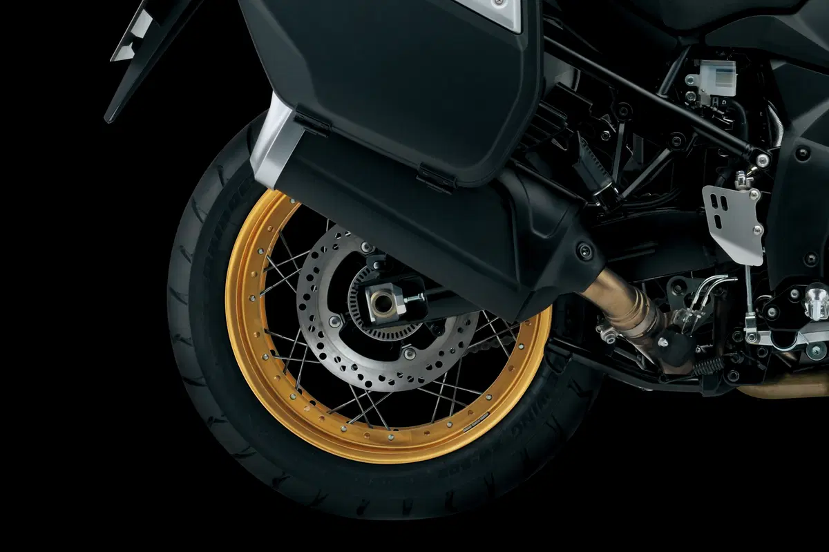Suzuki V-Strom 1000 2017 a Intermot: foto e dati (16)
