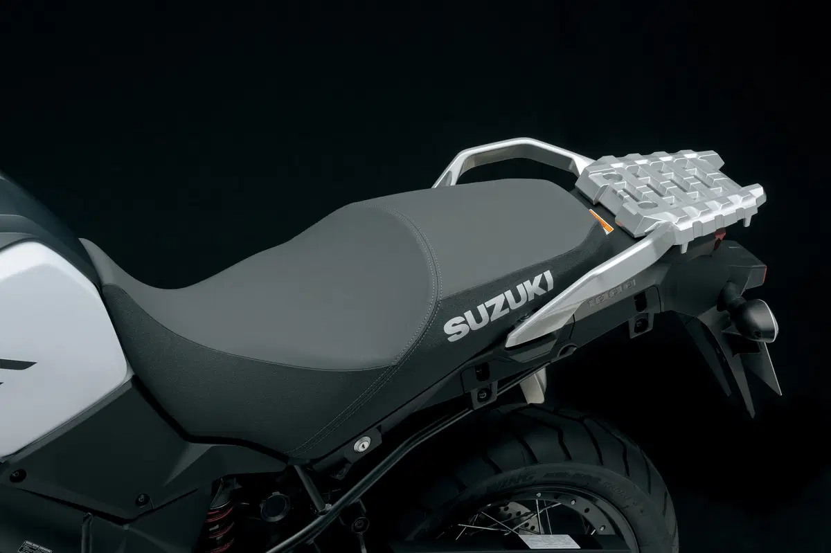 Suzuki V-Strom 1000 2017 a Intermot: foto e dati (12)