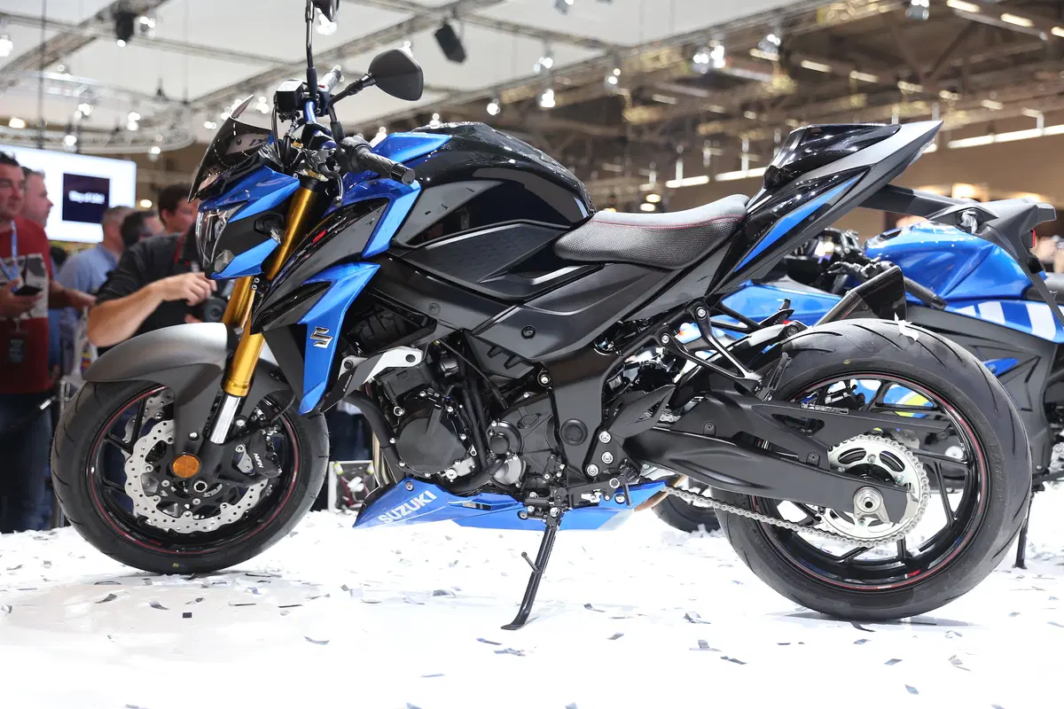Suzuki GSX-F 750 debutta a Intermot: foto e dati