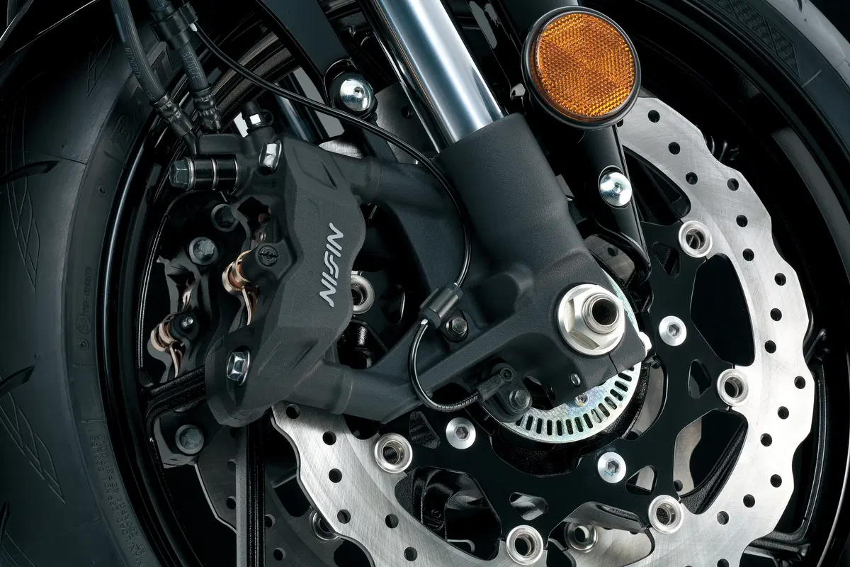 Suzuki GSX-F 750 debutta a Intermot: foto e dati (27)