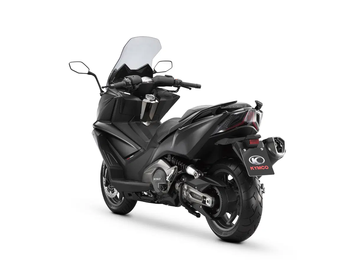 Kymco AK 550, ecco il nuovi maxi scooter (8)