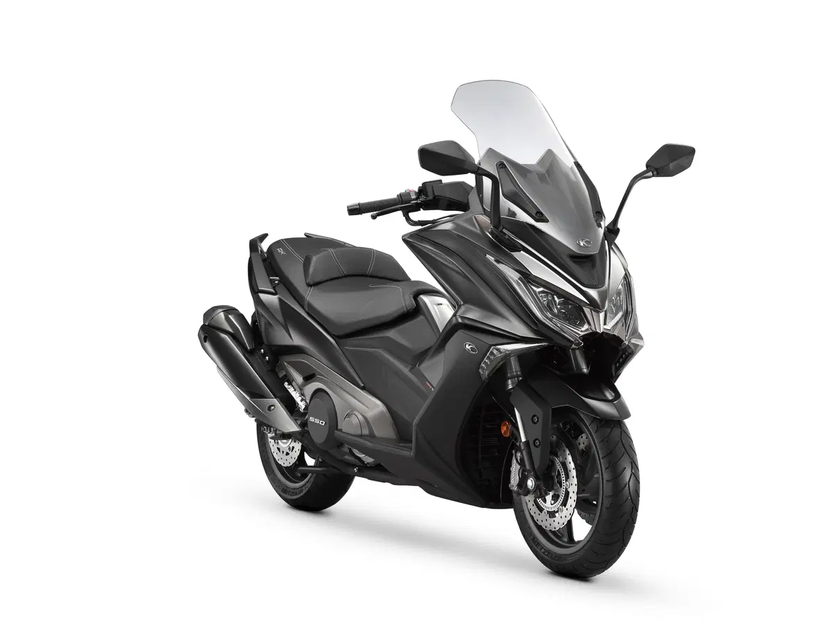 Kymco AK 550, ecco il nuovi maxi scooter (6)