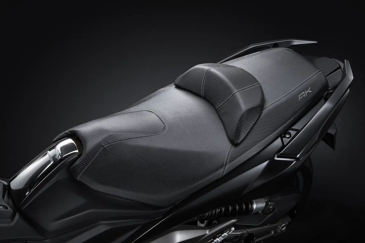 Kymco AK 550, ecco il nuovi maxi scooter (22)