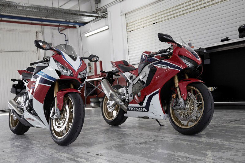 La Fireblade SP a fianco del modello precedente: un balzo evolutivo tale da poter parlare a buon diritto di rivoluzione