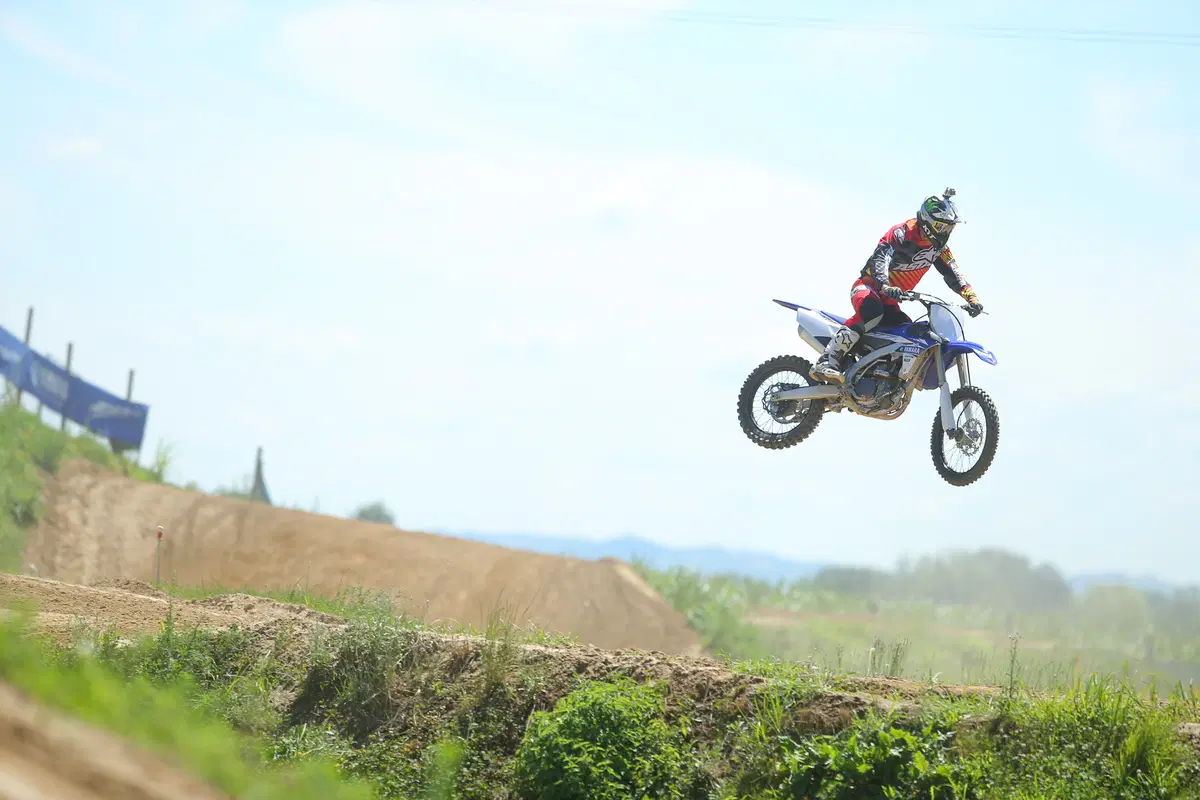 Yamaha YZ cross 2017 (10)