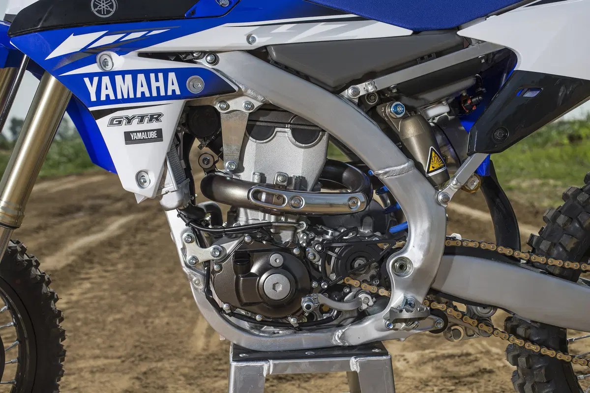 Yamaha YZ cross 2017 (19)