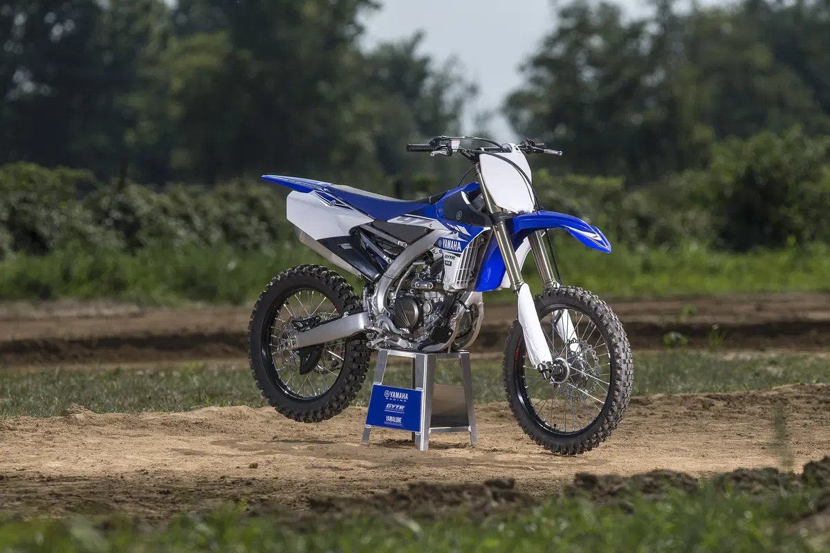 Yamaha YZ cross 2017 (26)