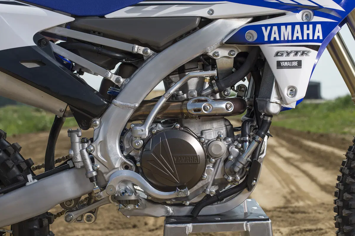 Yamaha YZ cross 2017 (29)