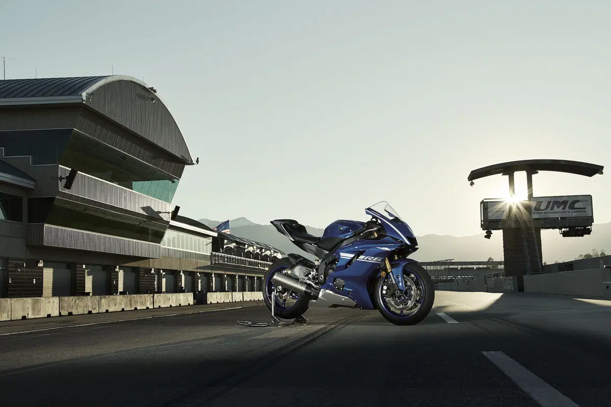Yamaha YZF-R6 2017 (9)