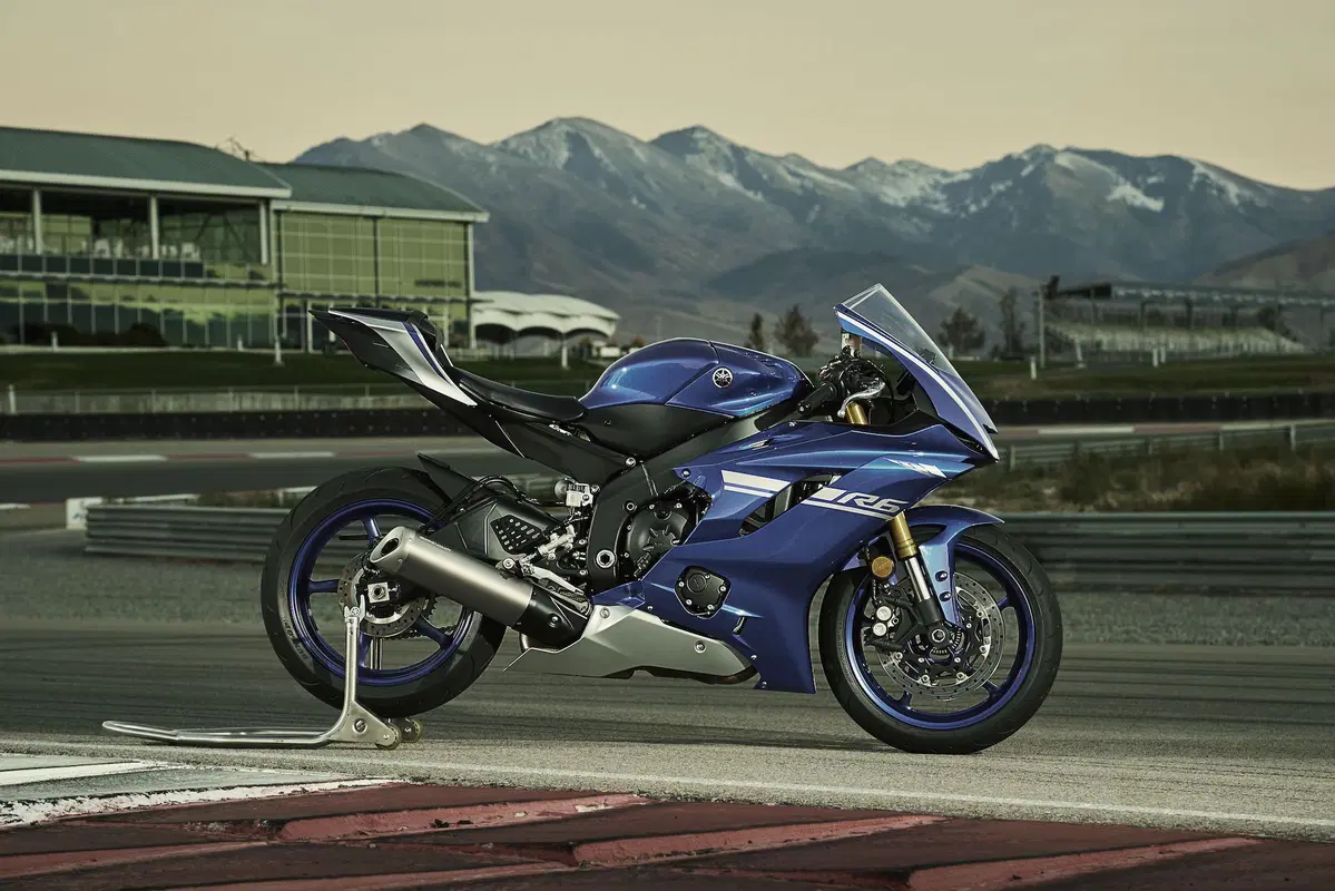 Yamaha YZF-R6 2017 (10)