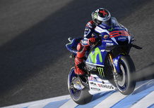 MotoGP Motegi. Lorenzo davanti nella FP2, Pedrosa fratturato