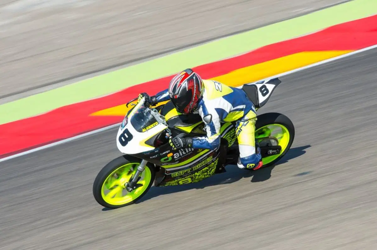 Motostudent 2016: sfida in pista tra Università di tutto il mondo (5)
