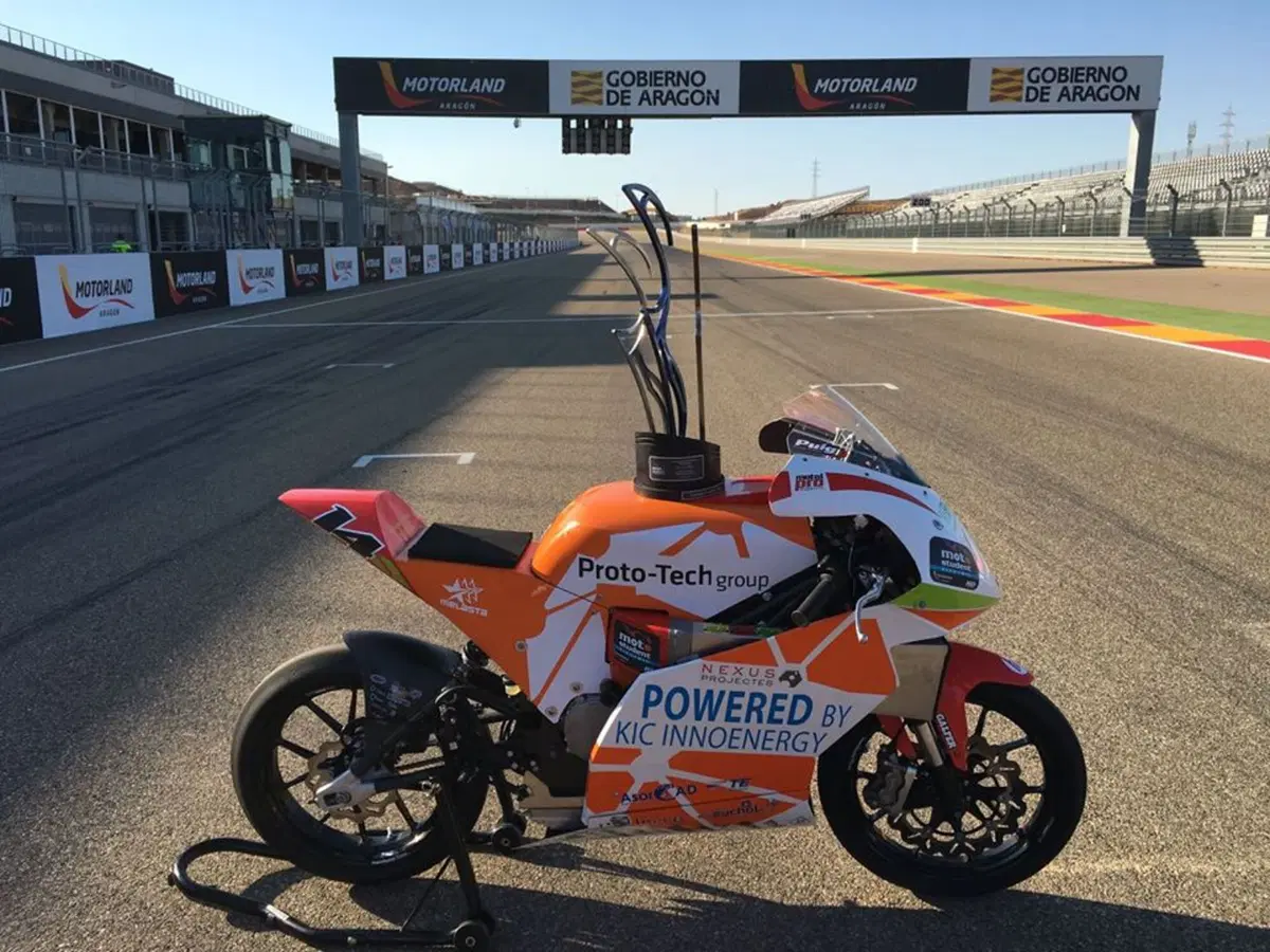 Motostudent 2016: sfida in pista tra Università di tutto il mondo (12)