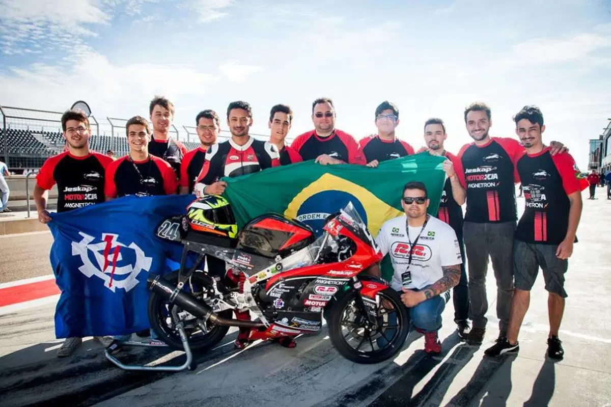 Motostudent 2016: sfida in pista tra Università di tutto il mondo (7)