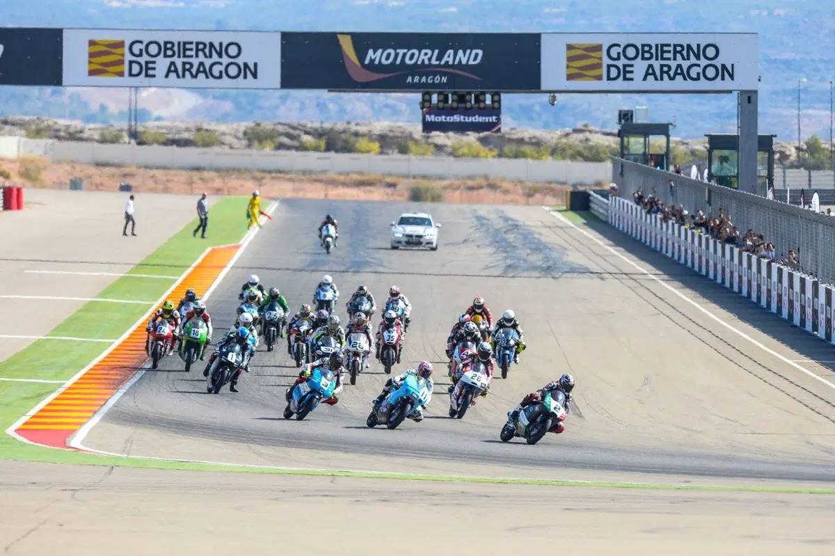 Motostudent 2016: sfida in pista tra Università di tutto il mondo (17)