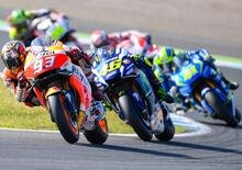 MotoGP. Márquez batte Rossi non solo in pista