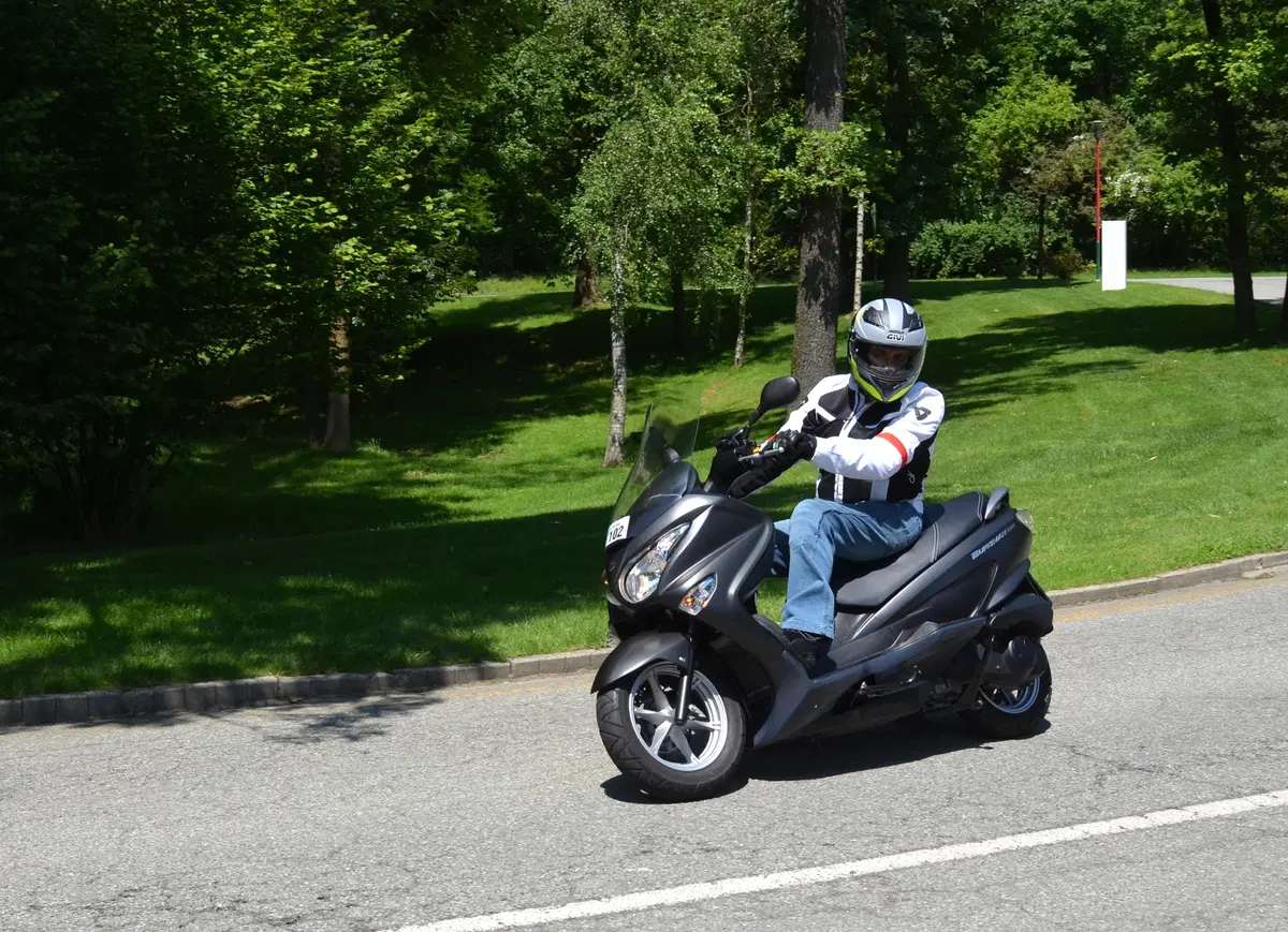 Suzuki Economy Run