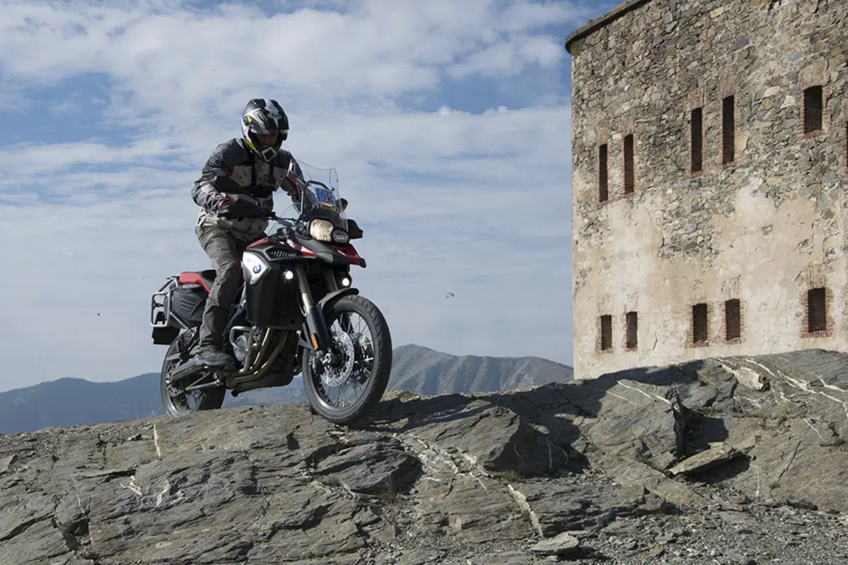 BMW F800GS Adventure 2017: meno vibrazioni, più verve (14)