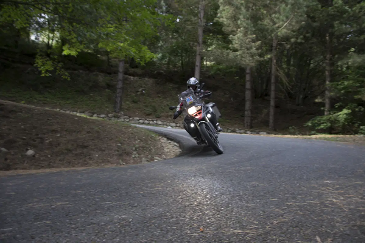 BMW F800GS Adventure 2017: meno vibrazioni, più verve (23)