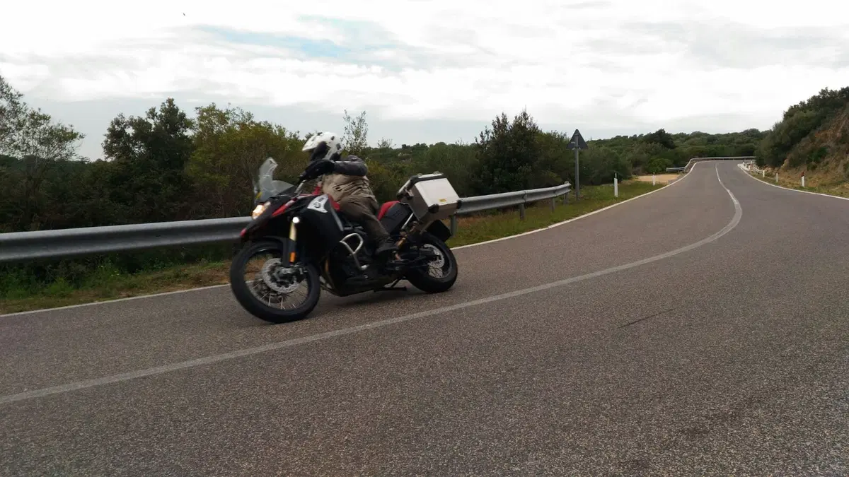 BMW F800GS Adventure 2017: meno vibrazioni, più verve (31)