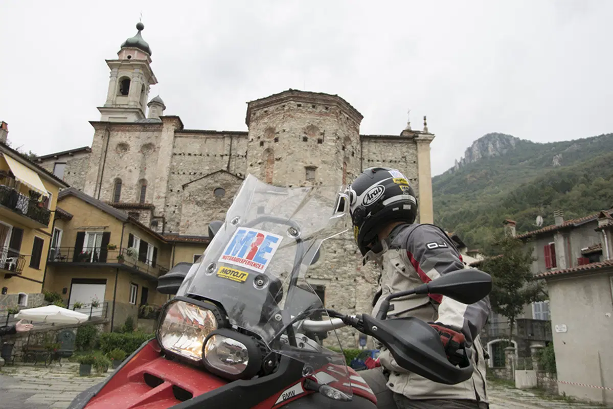BMW F800GS Adventure 2017: meno vibrazioni, più verve (2)